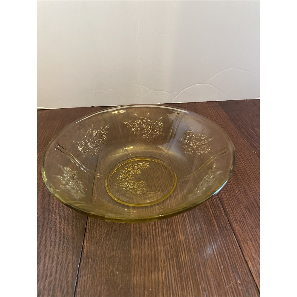 Vintage Serving Bowl, Yellow/Amber Federal‎ Glass Sharon Cabbage Rose 8.5"